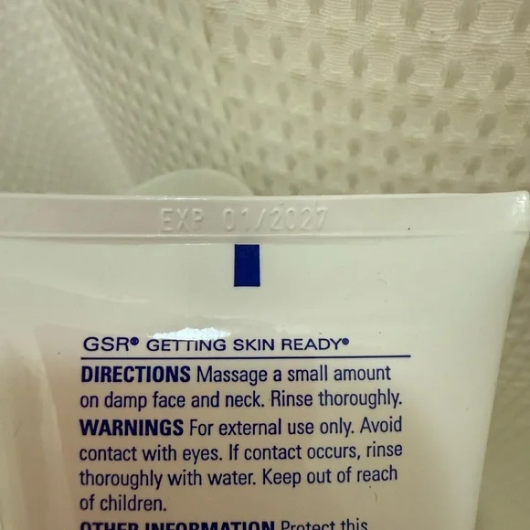 Zo/Zein Obagi exfoliating cleanser - Picture 7 of 7